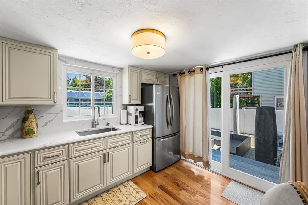 Single Family Residence at 67 Emeline, Randolph MA 02368, photo 5 of 31