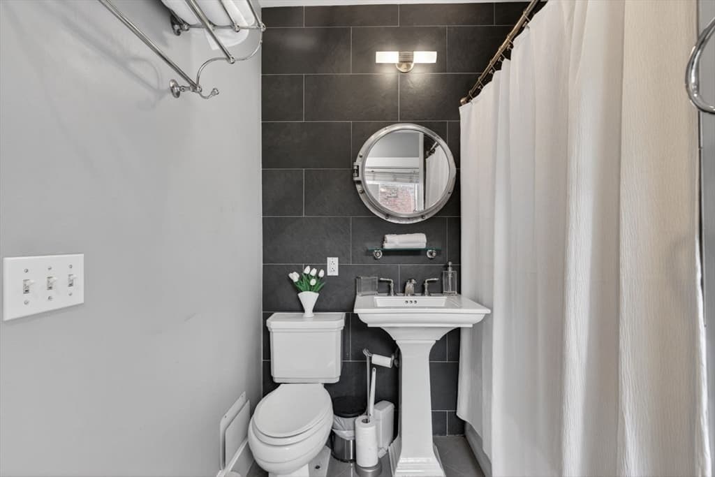 Condominium at 118 High St # 9, Boston MA 02129, Boston, photo 17 of 22