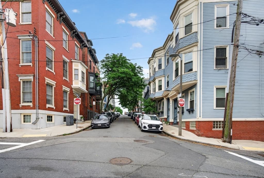 Condominium at 118 High St # 9, Boston MA 02129, Boston, photo 20 of 22