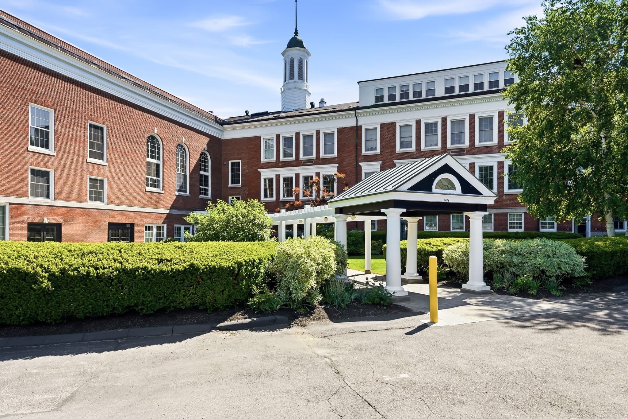 Condominium at 1475 Massachusetts Ave # 463, Lexington MA 02420, Lexington, photo 2 of 42