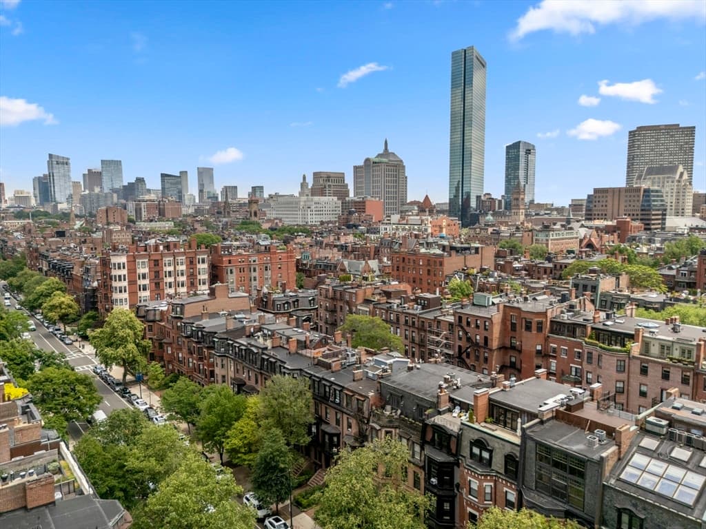 Condominium at 333 Beacon St # 3, Boston MA 02116, photo 23 of 26