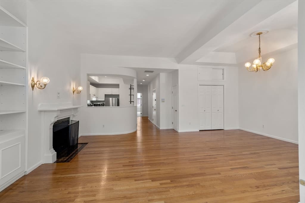 Condominium at 333 Beacon St # 3, Boston MA 02116, photo 3 of 26