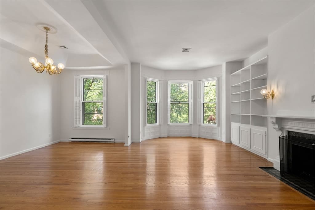 Condominium at 333 Beacon St # 3, Boston MA 02116, photo 4 of 26