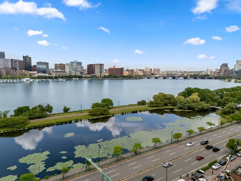 Condominium at 333 Beacon St # 3, Boston MA 02116, photo 25 of 26
