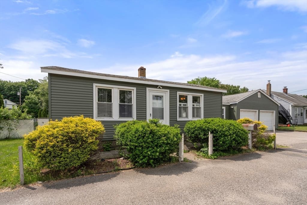 9 Providence Rd, Sutton MA 01590 photo 3