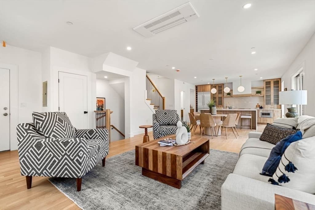 24 Wendell Street # 4, Cambridge MA 02138 photo 4