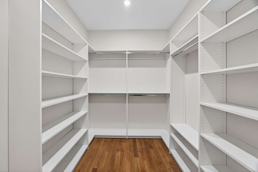 Condominium at 21 Hutchinson # 1, Winthrop MA 02152, Winthrop, photo 12 of 16