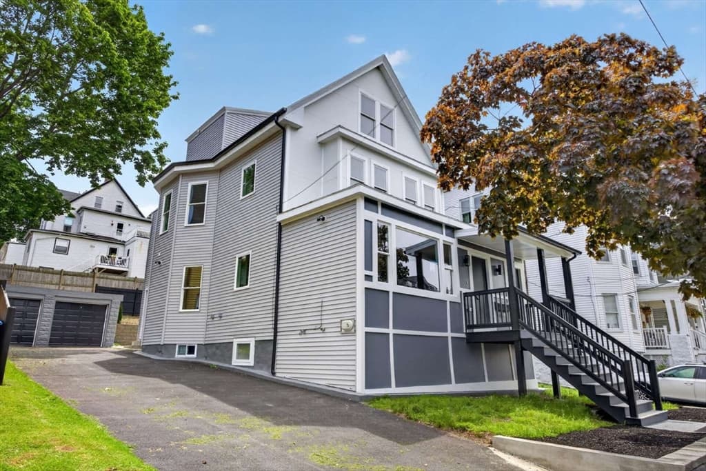 21 Hutchinson # 1, Winthrop MA 02152
