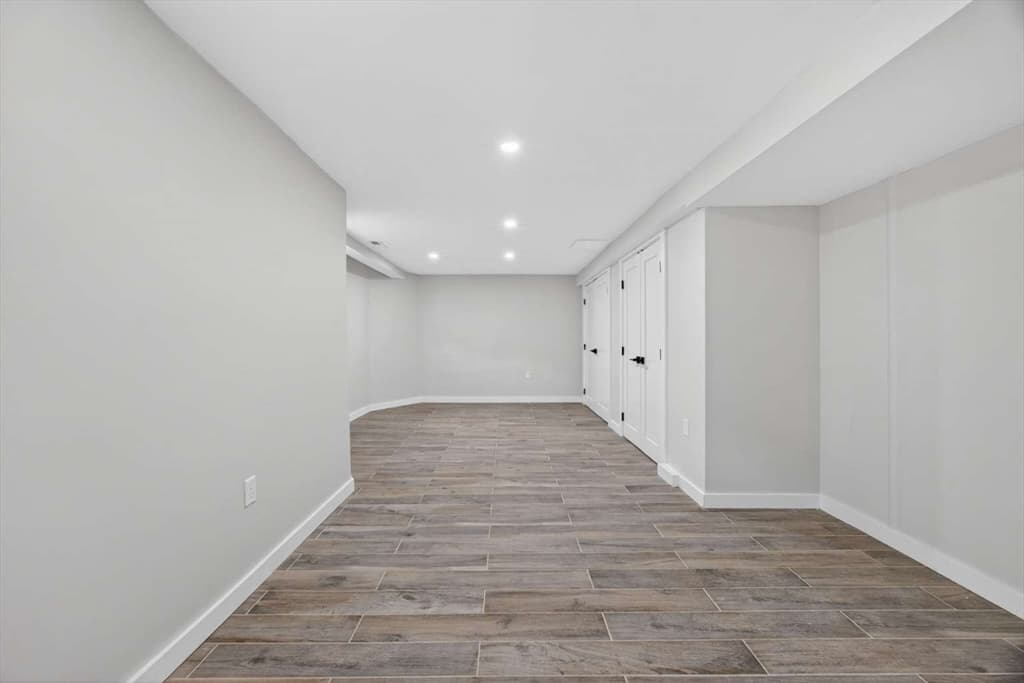 Condominium at 21 Hutchinson # 1, Winthrop MA 02152, Winthrop, photo 15 of 16