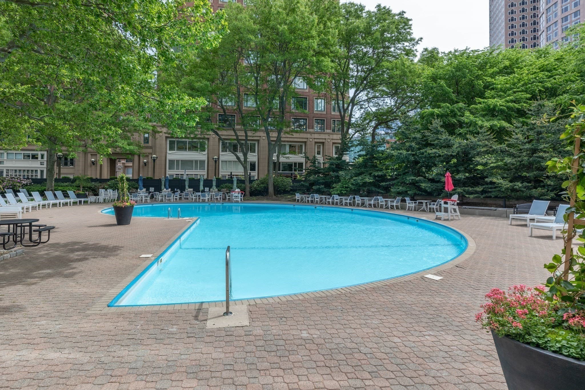 Condominium at 85 East India Row # 33E, Boston MA 02110, photo 12 of 14