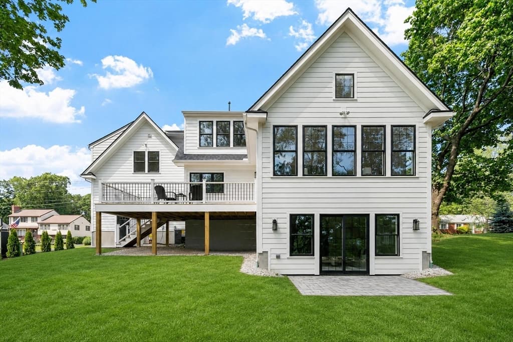 196 Doty St, Waltham MA 02452 photo 33