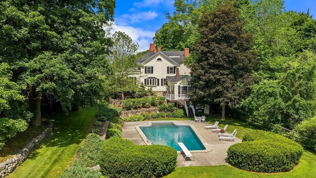 11 Concord Road, Wayland MA 01778 photo 3