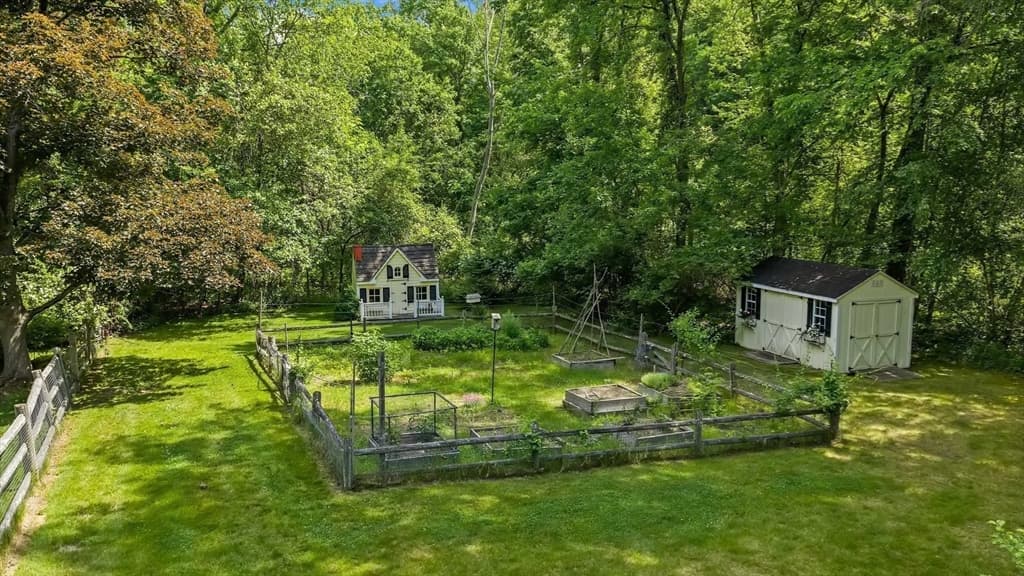 11 Concord Road, Wayland MA 01778 photo 31