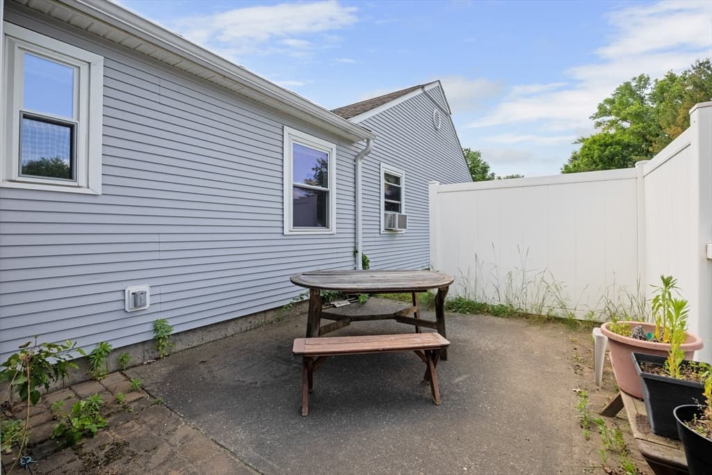 22 Fredette St # 22, Chicopee MA 01022 photo 20