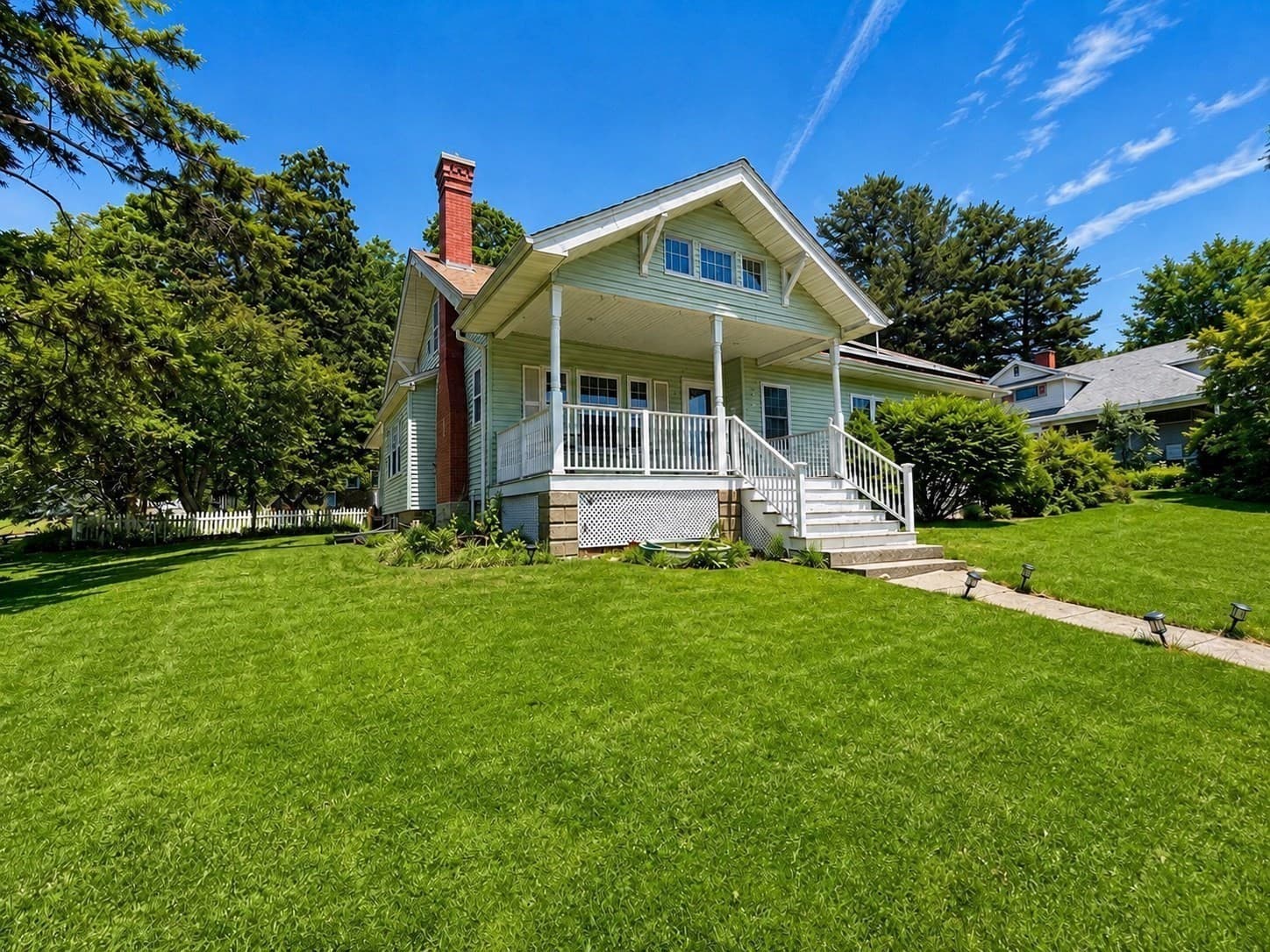 Single Family Residence at 186 Prospect St, Leominster MA 01453, photo 2 of 33