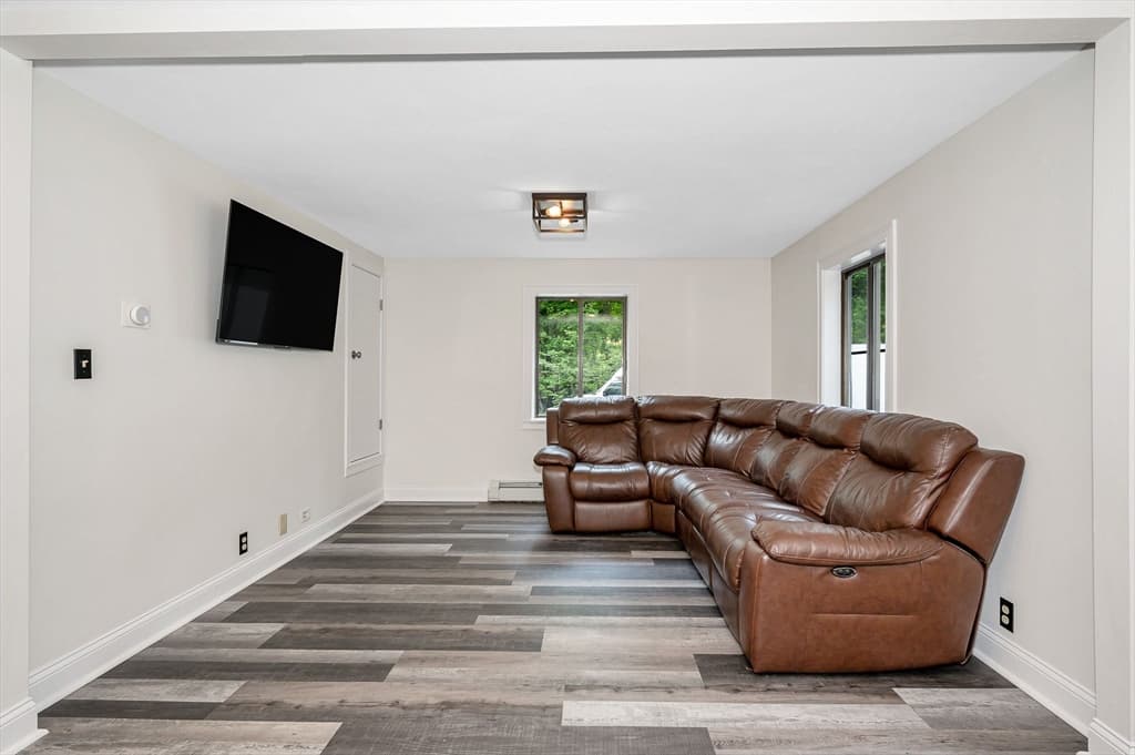 Single Family Residence at 32 Honor Roll Rd, Pelham NH 03076, Pelham, photo 14 of 42