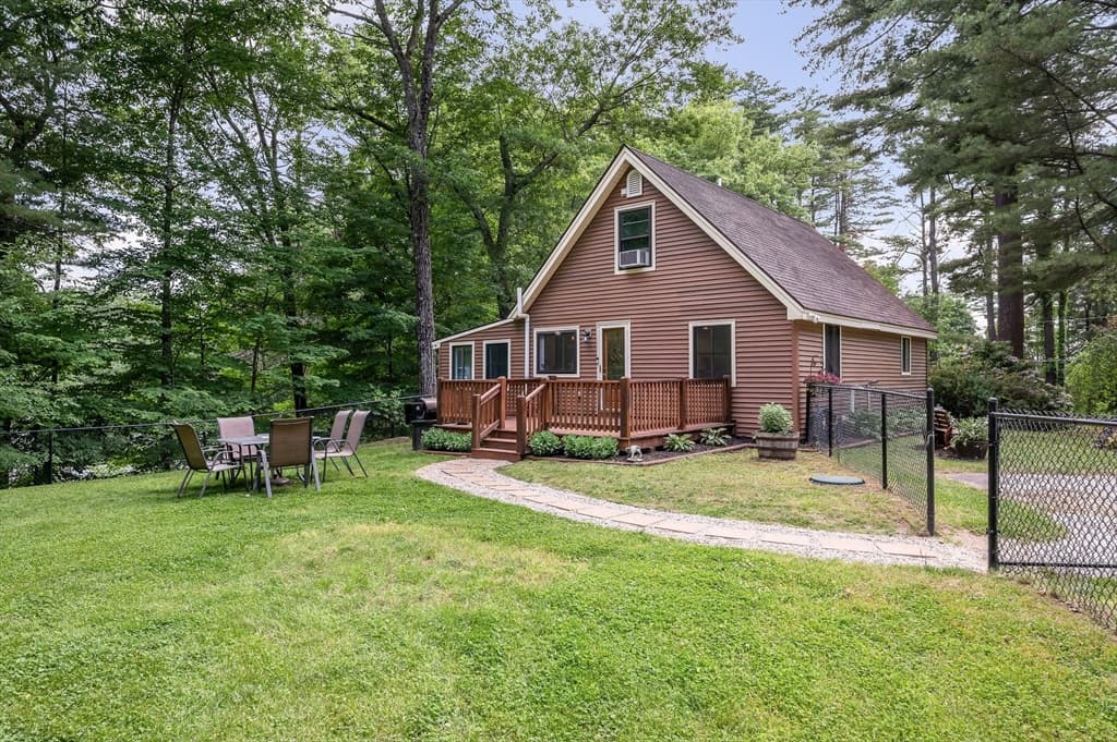 Single Family Residence at 32 Honor Roll Rd, Pelham NH 03076, Pelham, photo 37 of 42