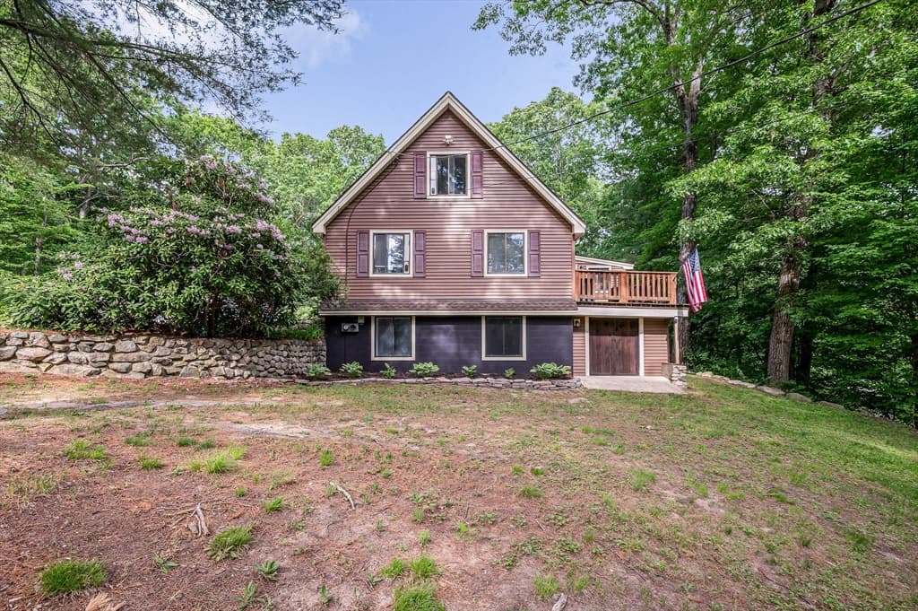 Single Family Residence at 32 Honor Roll Rd, Pelham NH 03076, Pelham, photo 35 of 42