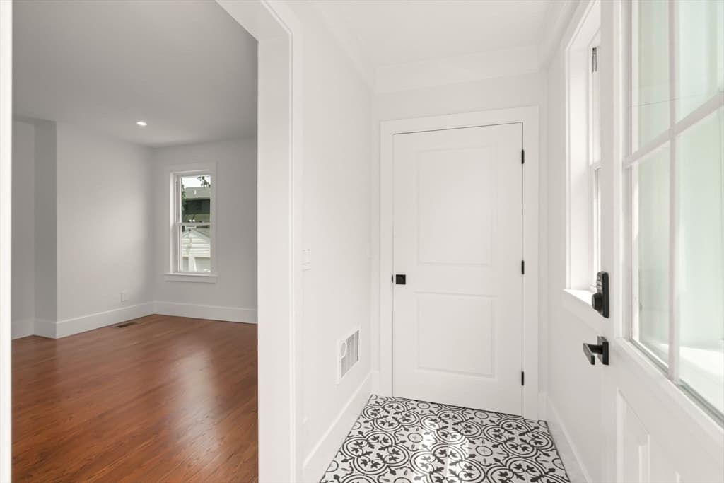 Condominium at 134 Brown Street # 2, Waltham MA 02453, photo 24 of 41