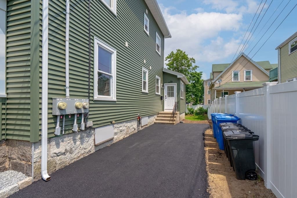 Condominium at 134 Brown Street # 2, Waltham MA 02453, photo 37 of 41