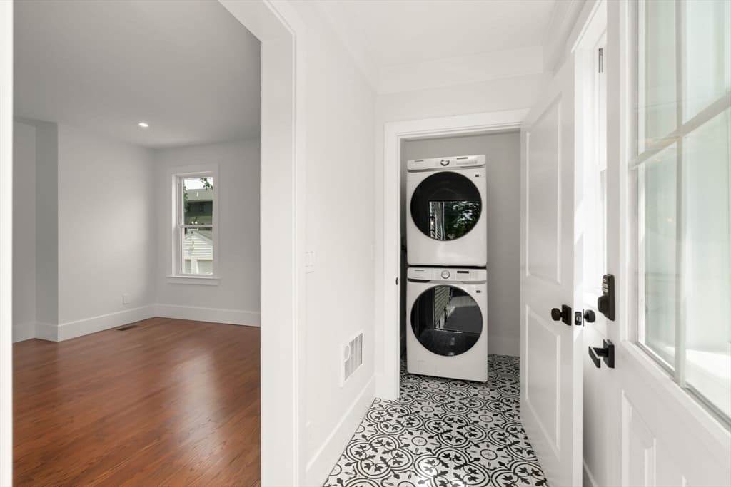Condominium at 134 Brown Street # 2, Waltham MA 02453, photo 25 of 41