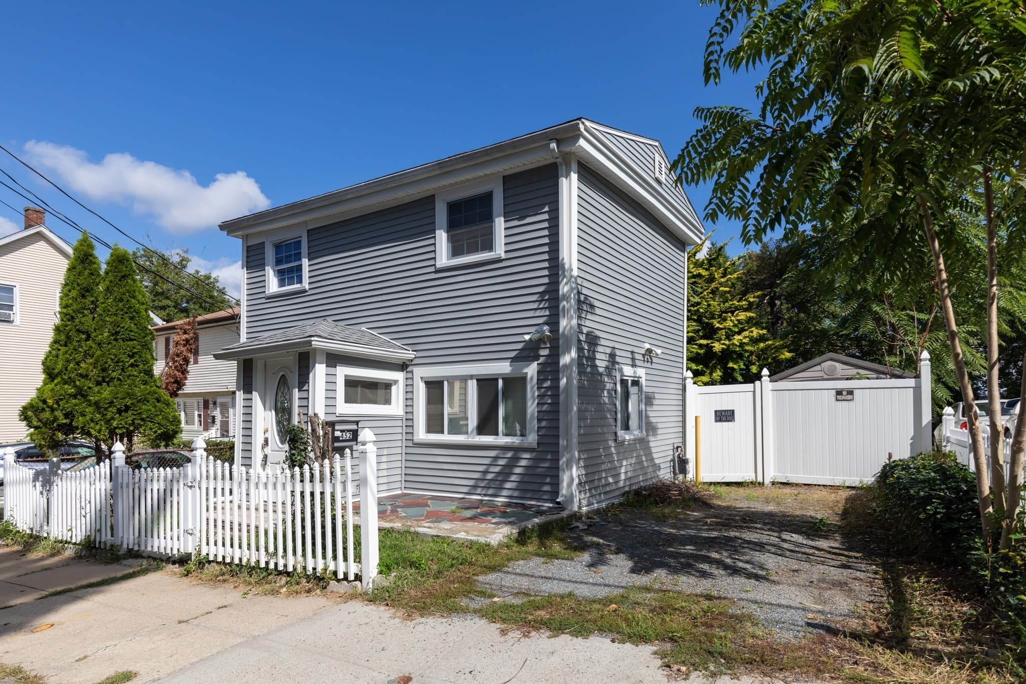 Single Family Residence at 452 Tecumseh St, Fall River MA 02721, photo 2 of 28
