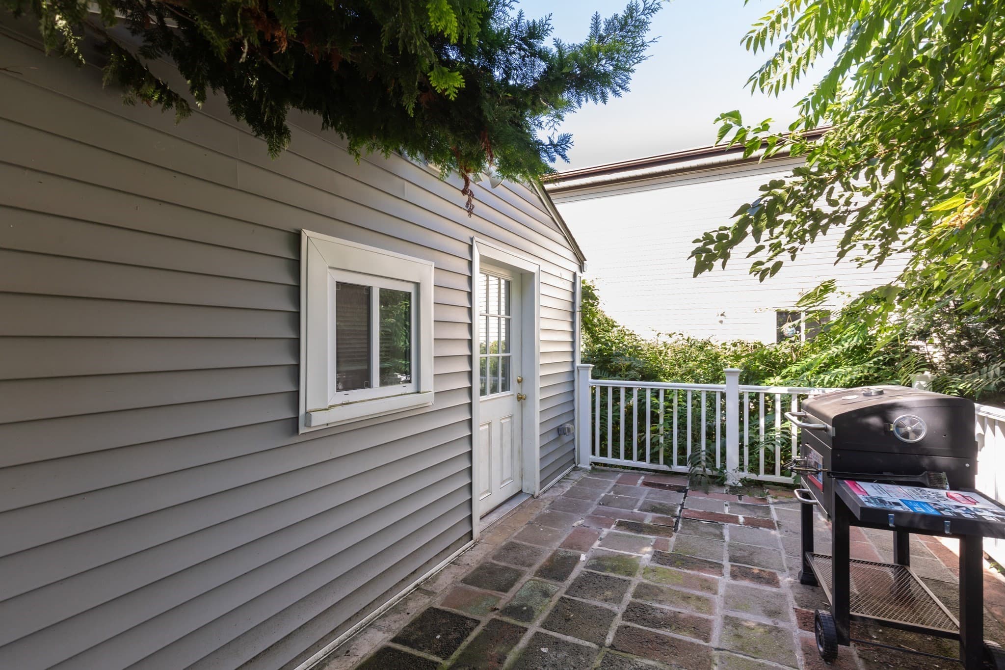 Single Family Residence at 452 Tecumseh St, Fall River MA 02721, photo 21 of 28
