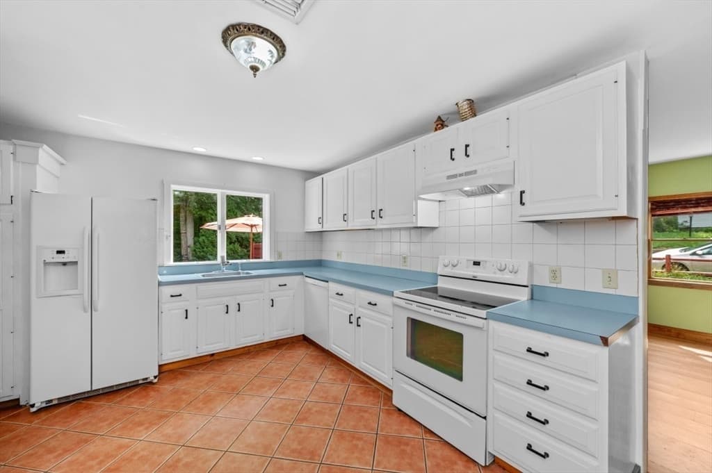 Single Family Residence at 24 Birchwood Ave, Sudbury MA 01776, Sudbury, photo 2 of 20