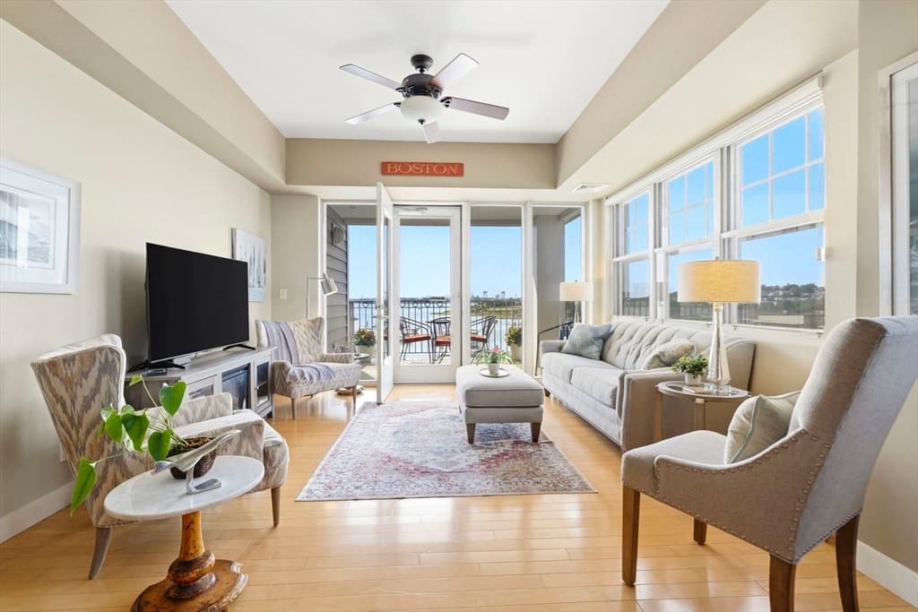 Condominium at 550 Pleasant Street # 411, Winthrop MA 02152, Winthrop, photo 2 of 27