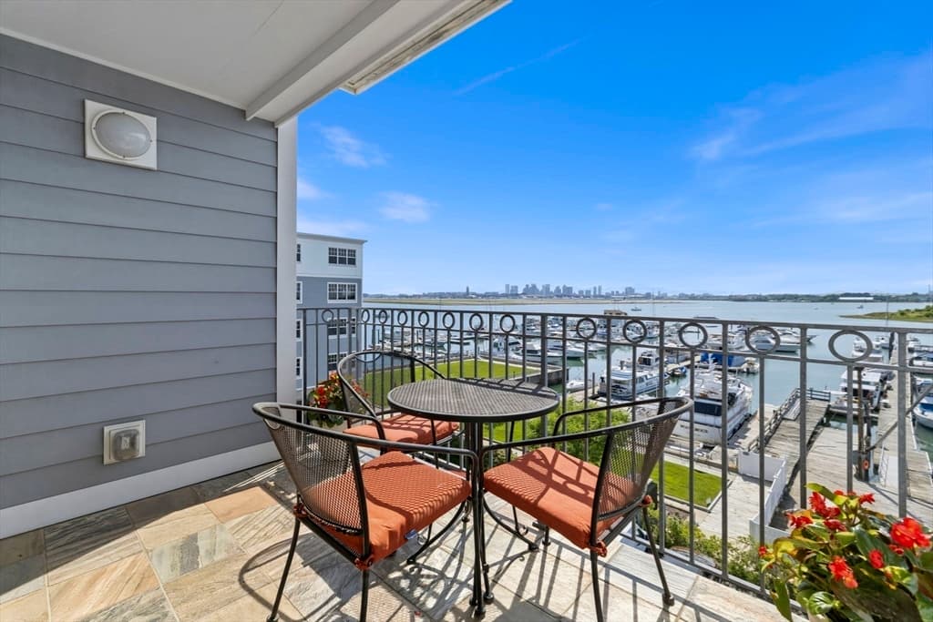 Condominium at 550 Pleasant Street # 411, Winthrop MA 02152, Winthrop, photo 5 of 27