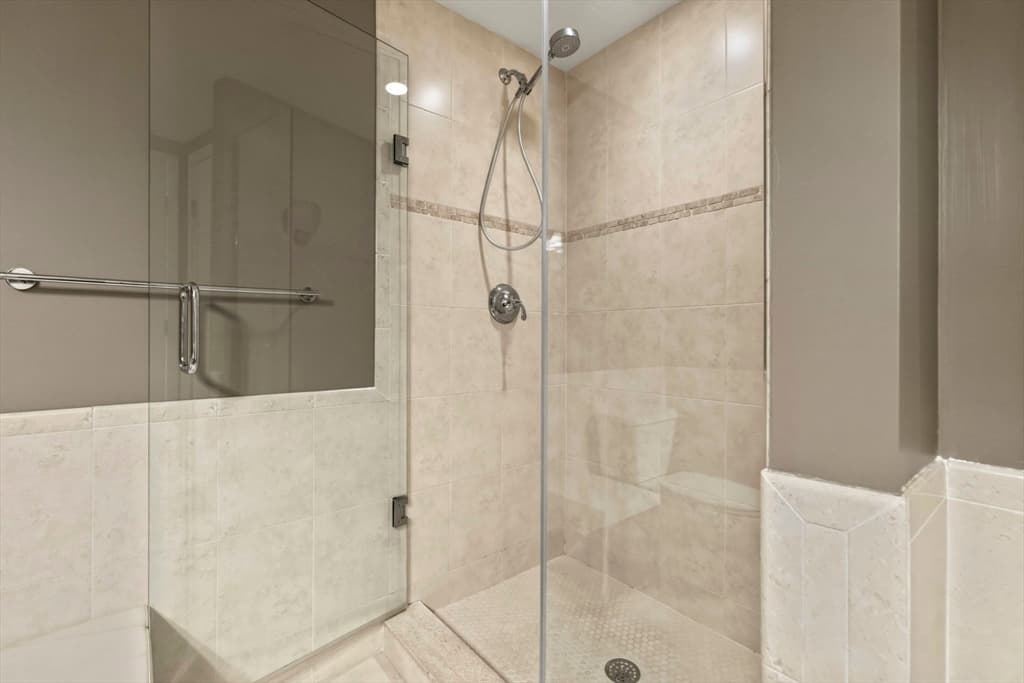 Condominium at 550 Pleasant Street # 411, Winthrop MA 02152, Winthrop, photo 19 of 27