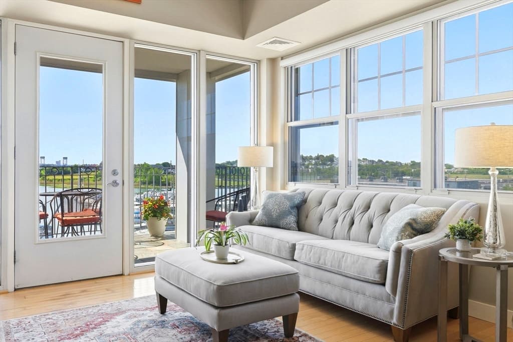 Condominium at 550 Pleasant Street # 411, Winthrop MA 02152, Winthrop, photo 8 of 27