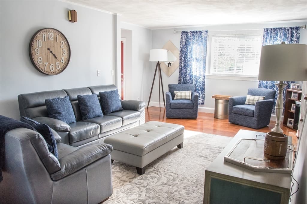 659 Liberty St, Rockland MA 02370 photo 4