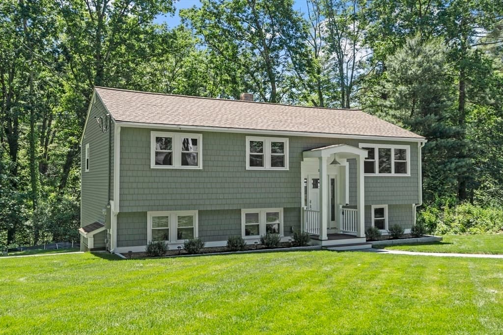 Single Family Residence at 62 Queensland Rd, Billerica MA 01862, photo 2 of 38