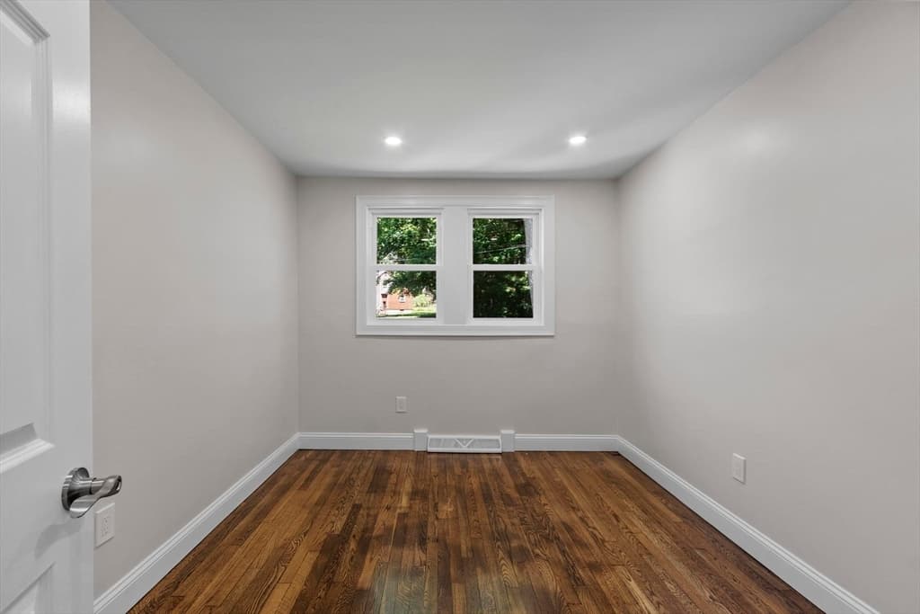 Single Family Residence at 62 Queensland Rd, Billerica MA 01862, photo 13 of 38