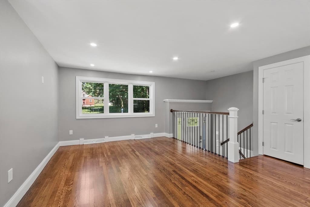 Single Family Residence at 62 Queensland Rd, Billerica MA 01862, photo 7 of 38