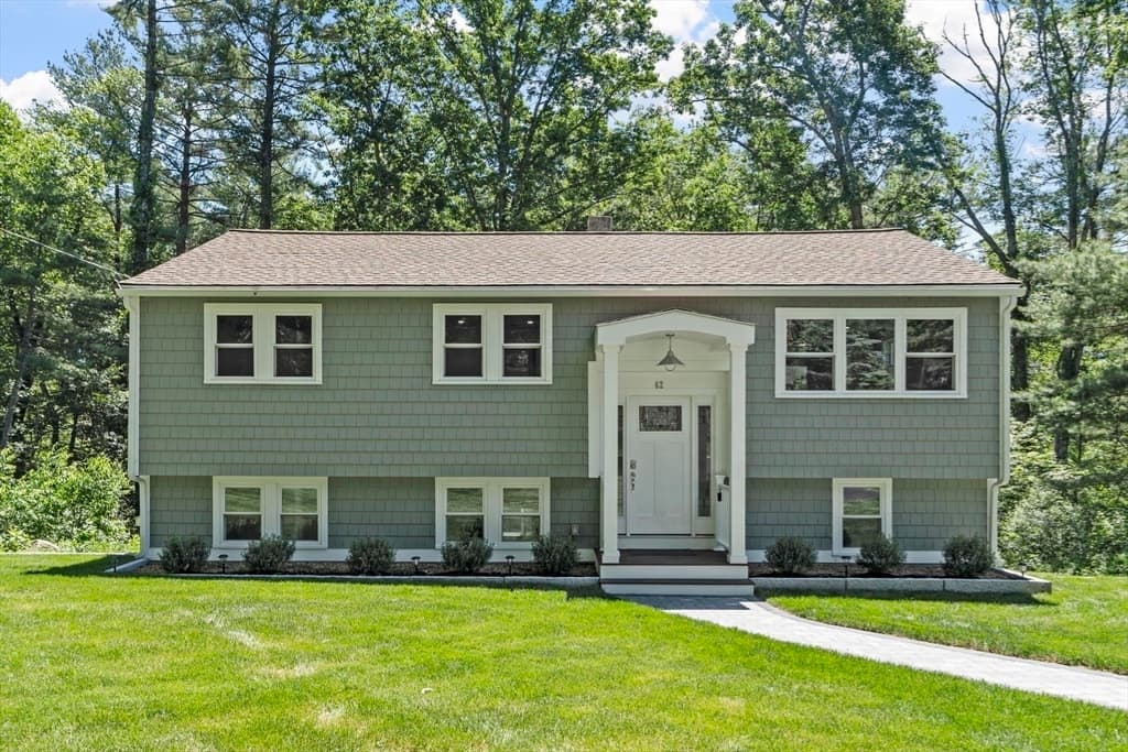 Single Family Residence at 62 Queensland Rd, Billerica MA 01862, photo 38 of 38