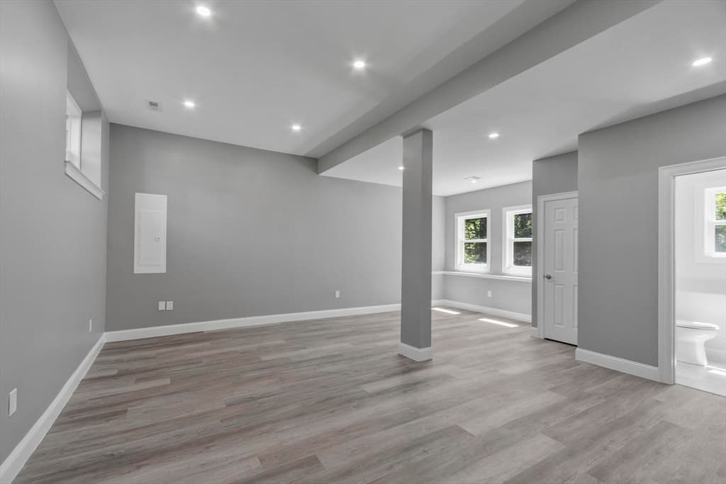 Single Family Residence at 62 Queensland Rd, Billerica MA 01862, photo 25 of 38