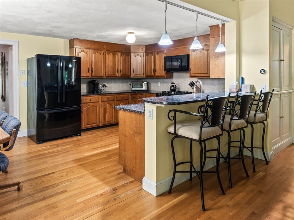 Single Family Residence at 14 Running Brook Cir, Ashland MA 01721, Ashland, photo 5 of 41