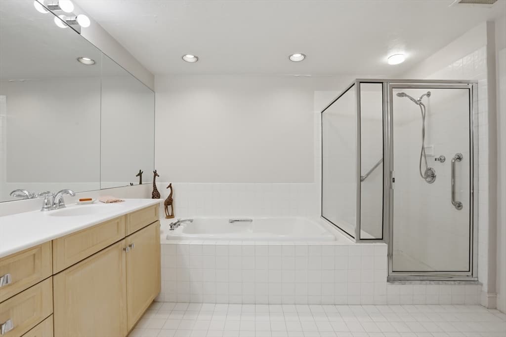 Condominium at 7 Wainwright Road # 47, Winchester MA 01890, photo 22 of 32