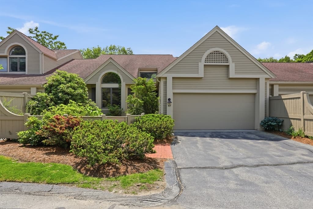 7 Wainwright Road # 47, Winchester MA 01890