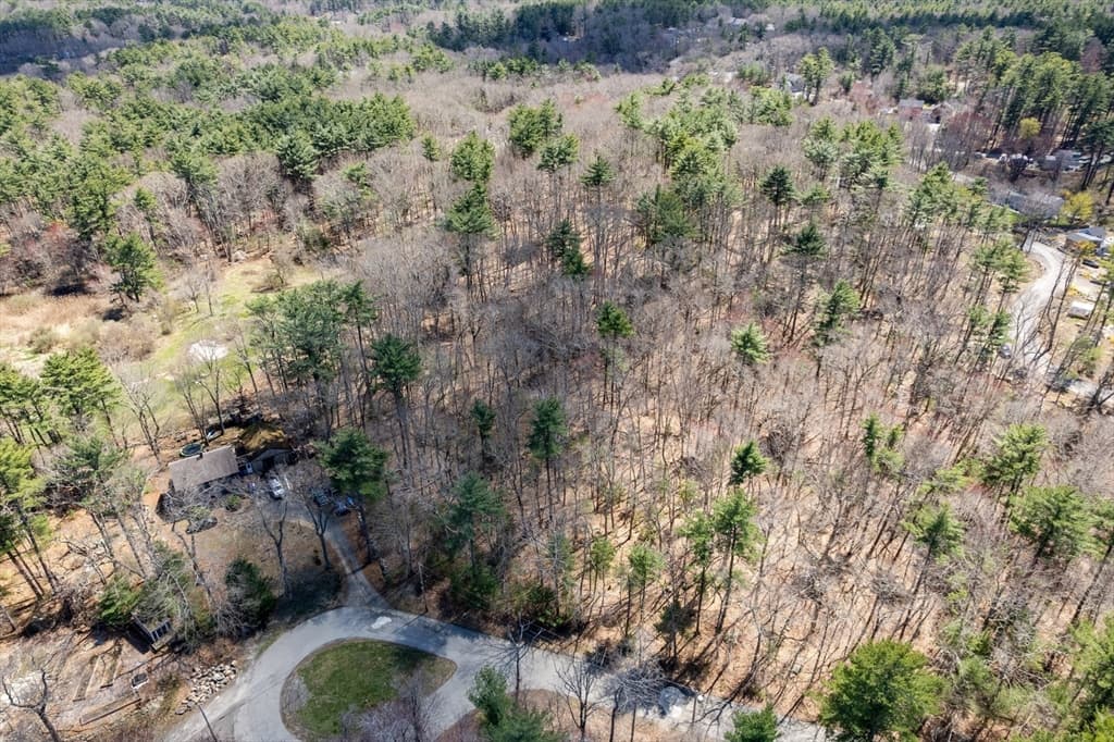 13 Whipple Woods Road, Gloucester MA 01930