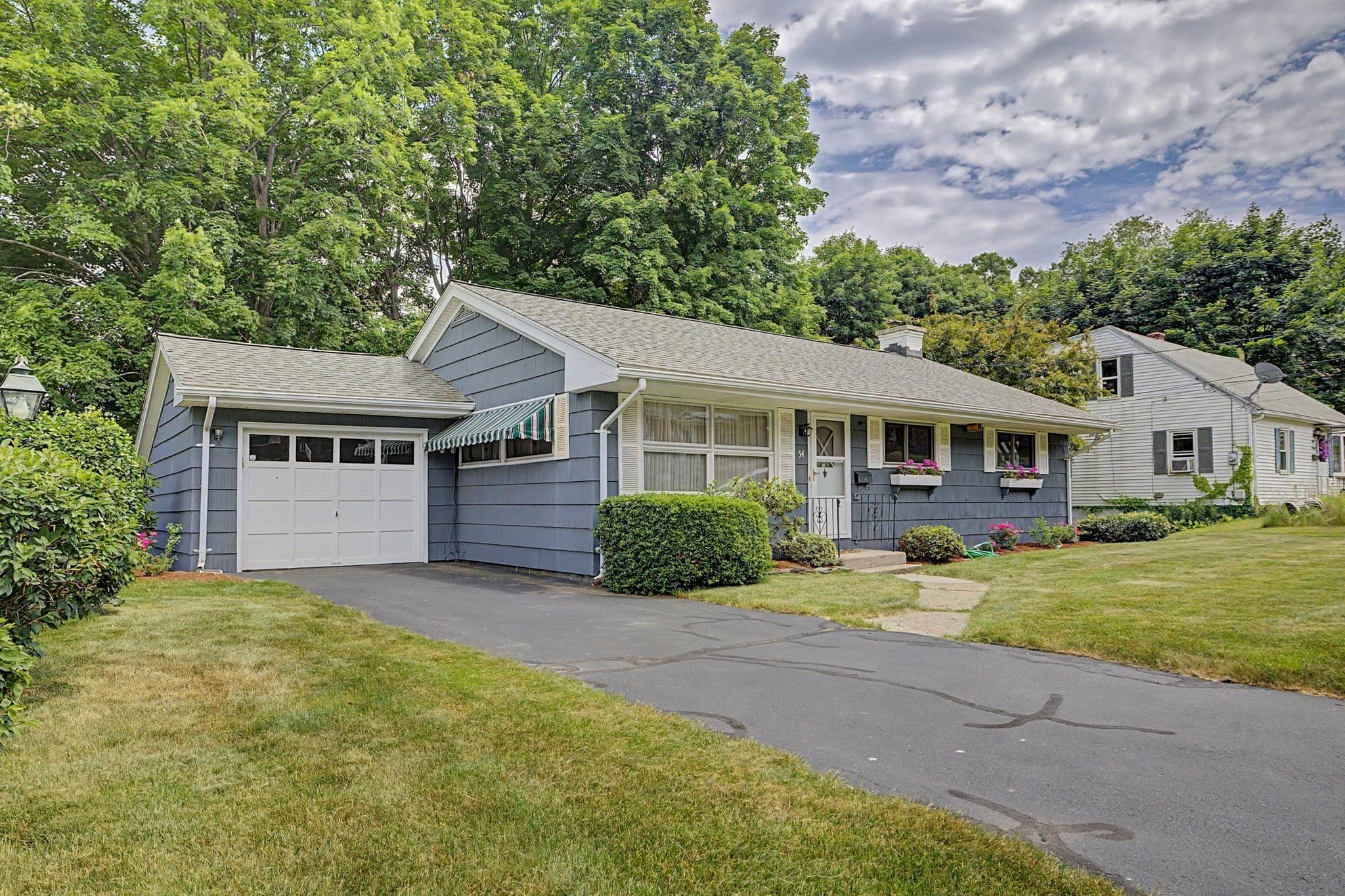 Single Family Residence at 54 Portland St, Holyoke MA 01040, Holyoke, photo 2 of 21