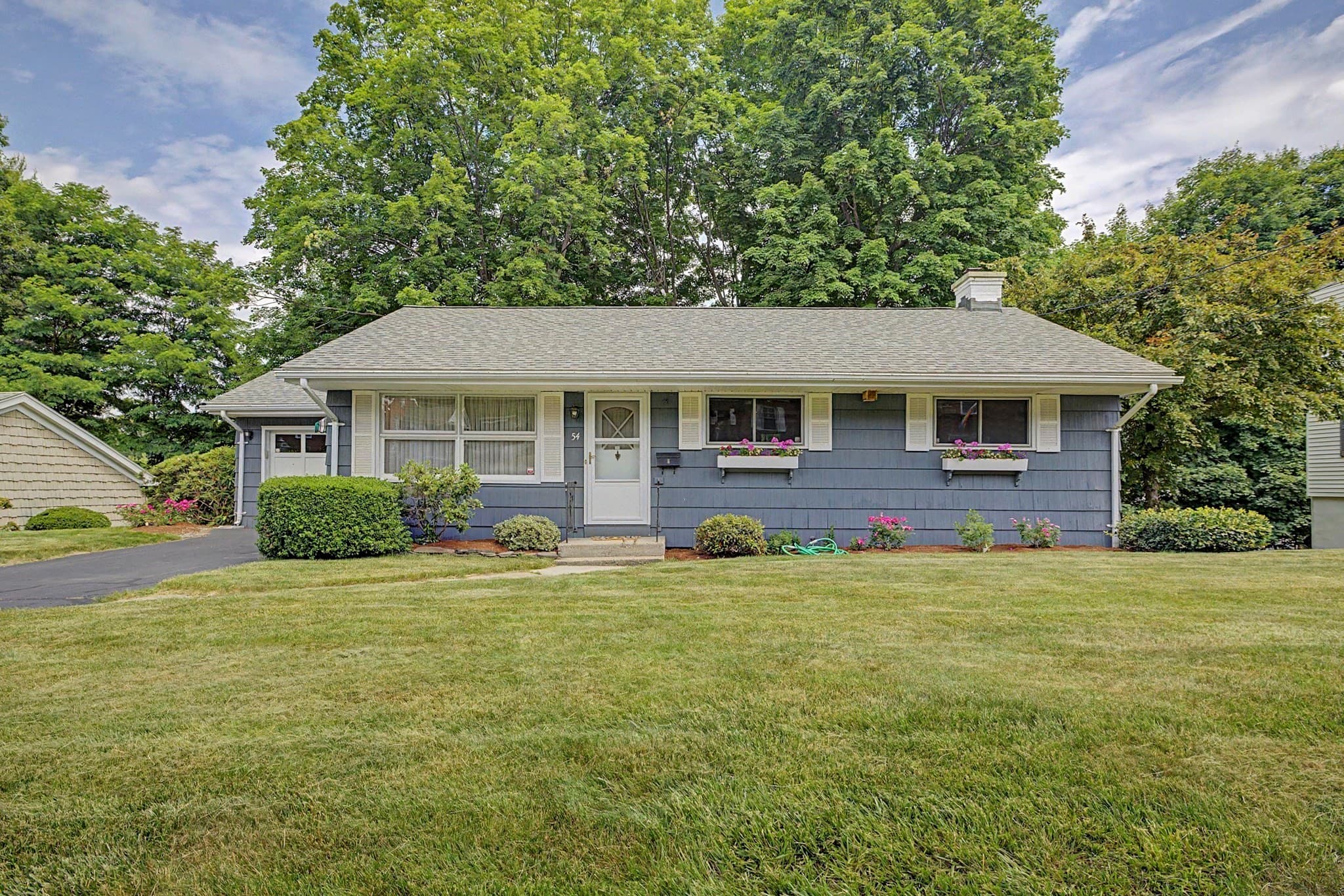 54 Portland St, Holyoke MA 01040