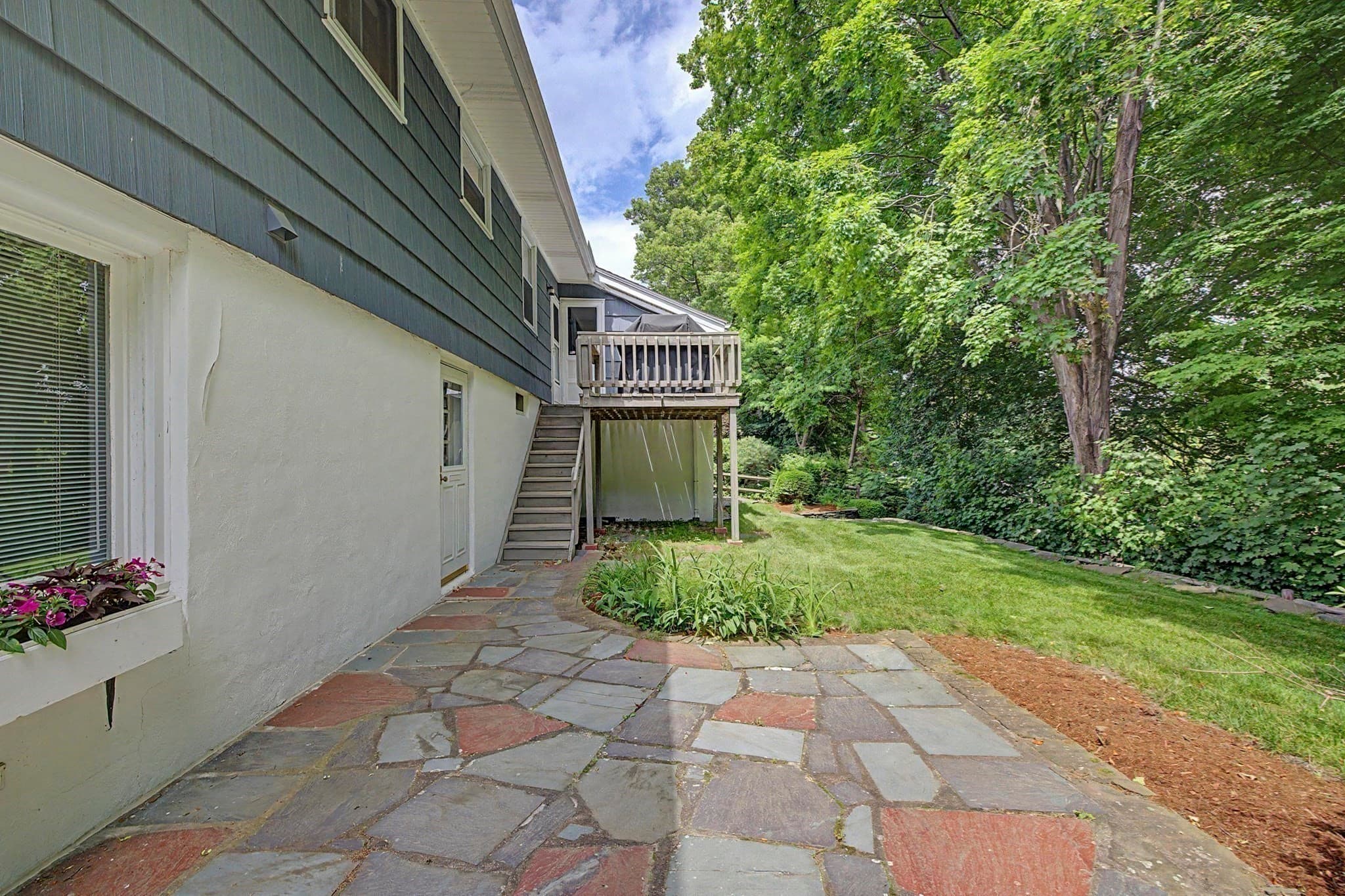 Single Family Residence at 54 Portland St, Holyoke MA 01040, Holyoke, photo 20 of 21