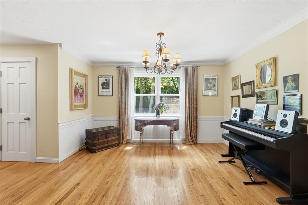 Single Family Residence at 13 Stagg Dr, Natick MA 01760, Natick, photo 6 of 41