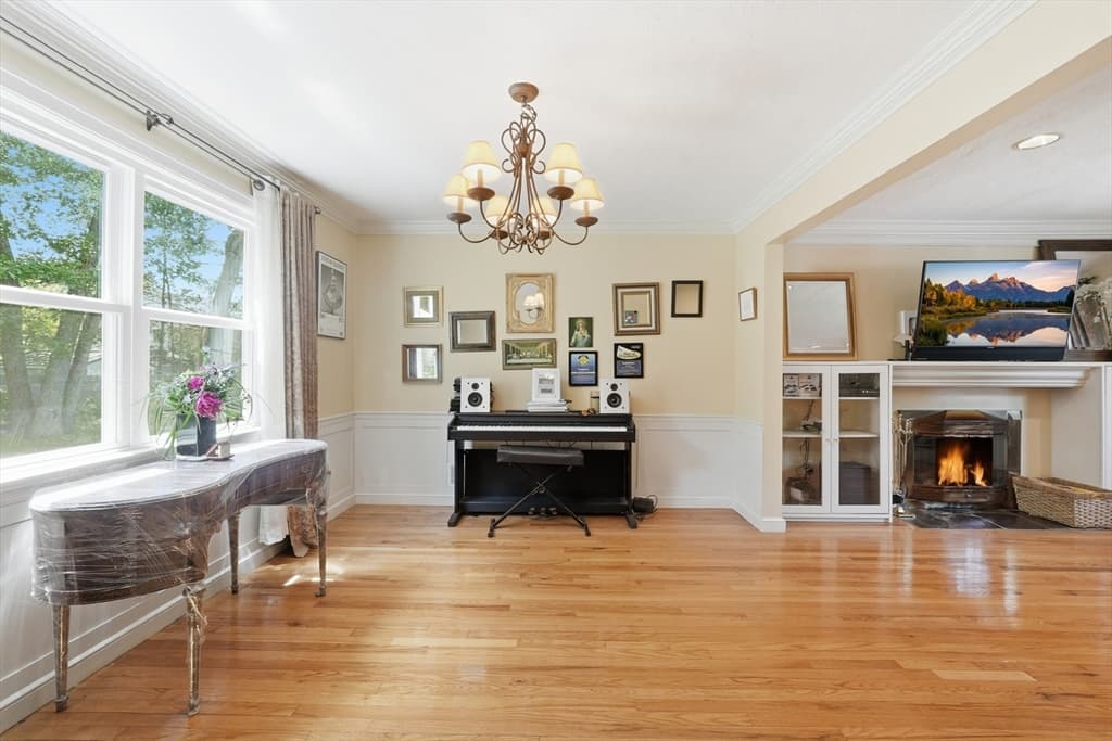 Single Family Residence at 13 Stagg Dr, Natick MA 01760, Natick, photo 7 of 41