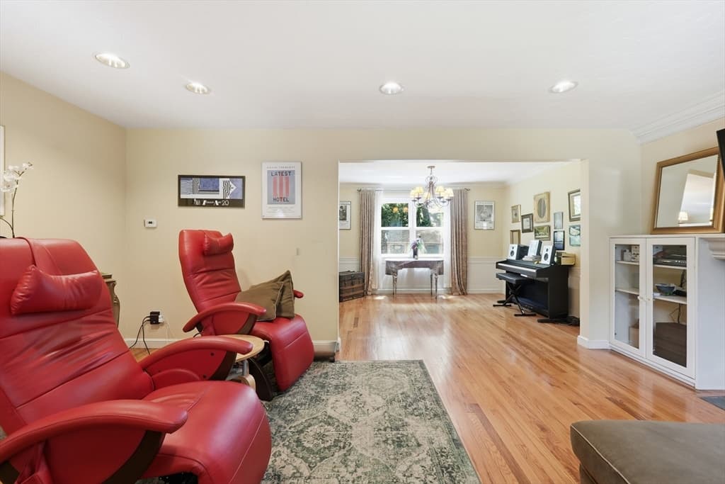 Single Family Residence at 13 Stagg Dr, Natick MA 01760, Natick, photo 5 of 41
