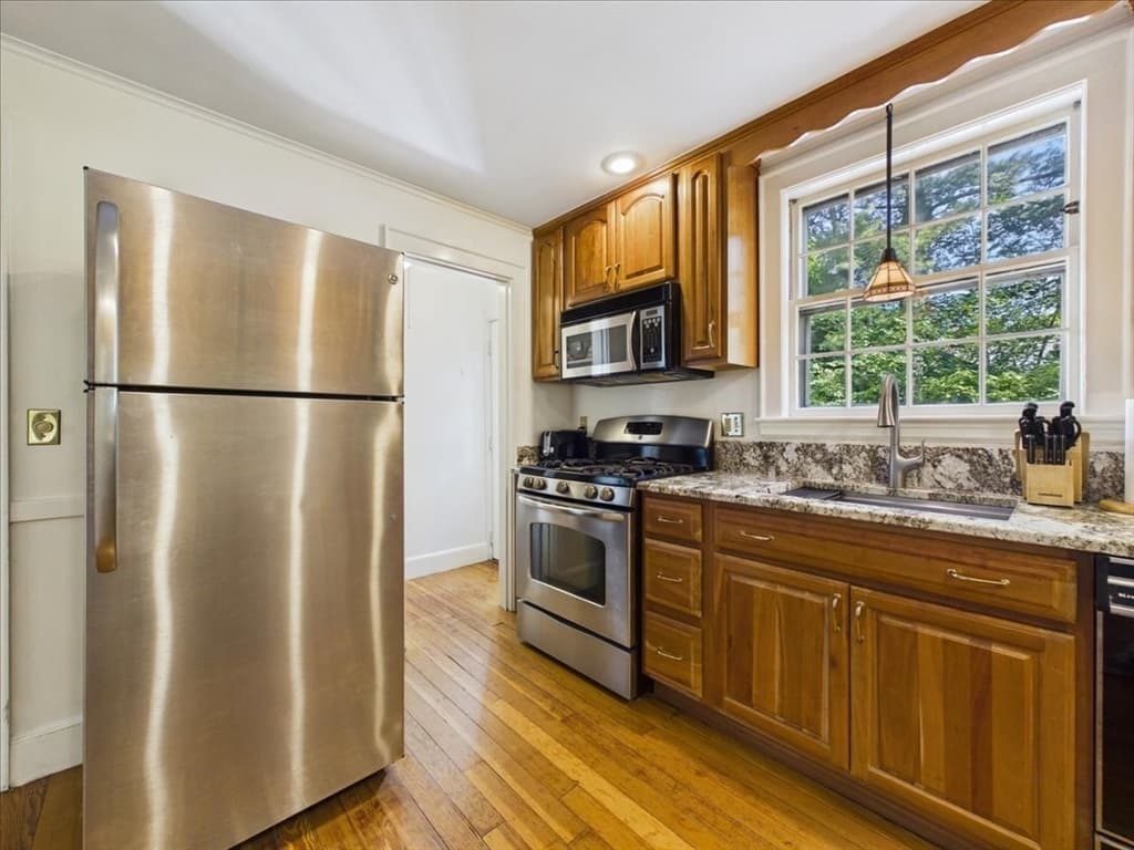390 Marsh St, Belmont MA 02478 photo 14