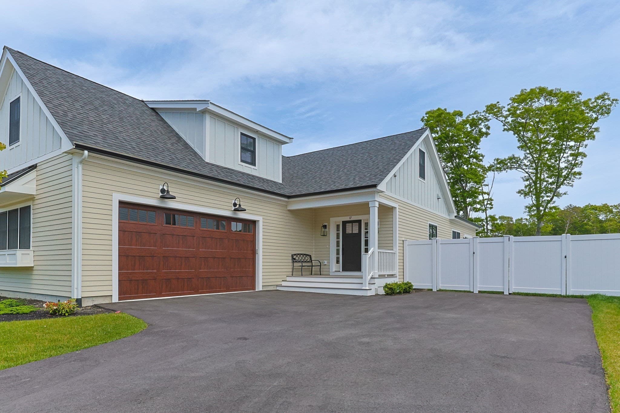 17 Josiah Path, Falmouth MA 02540